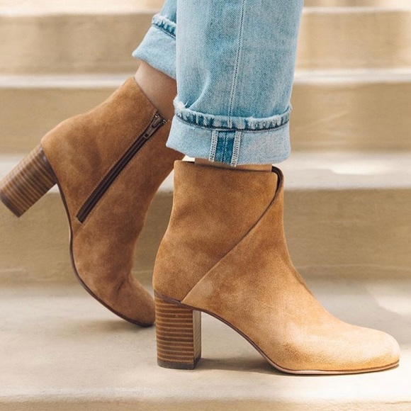 soludos mid heel venetian bootie